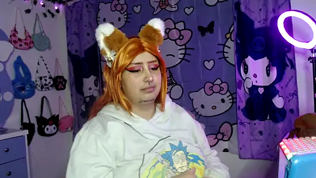 Snapshot of lussyevans24 chatting on September 30, 2025, 4:51 am lussyevans24 online show from September 30, 2025, 4:51 am