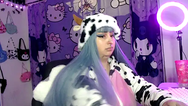 Snapshot of lussyevans24 chatting on October 16, 2025, 6:21 am lussyevans24 online show from October 16, 2025, 6:21 am