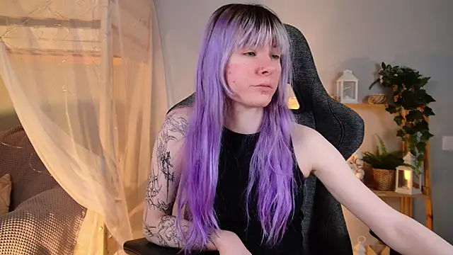 Snapshot of LexiWenford chatting on February 23, 2026, 2:46 am LexiWenford online show from February 23, 2026, 2:46 am