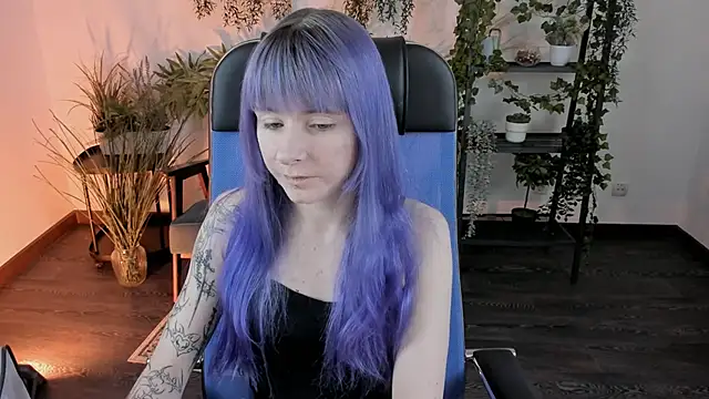 Snapshot of LexiWenford chatting on January 6, 2026, 1:20 am LexiWenford online show from January 6, 2026, 1:20 am