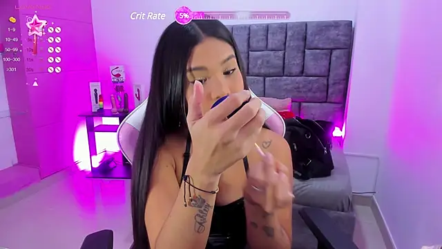 Snapshot of imsofy_ chatting on February 18, 2025, 8:25 pm imsofy online show from February 18, 2025, 8:25 pm