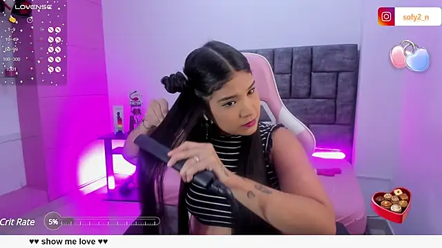 Snapshot of imsofy_ chatting on February 25, 2025, 8:00 pm imsofy online show from February 25, 2025, 8:00 pm