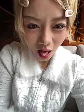 Snapshot of Asia-Melody chatting on February 1, 2026, 3:49 am Asia-Melody online show from February 1, 2026, 3:49 am