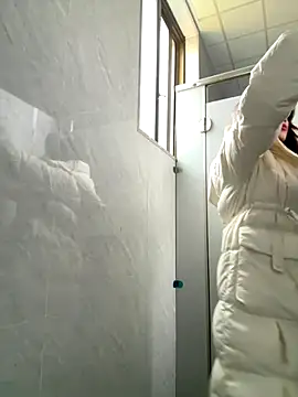 Snapshot of Asia-Melody chatting on December 18, 2025, 4:50 am Asia-Melody online show from December 18, 2025, 4:50 am