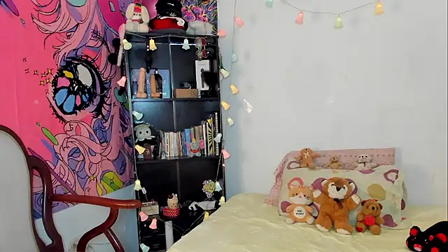 Snapshot of kittyzenn chatting on September 24, 2025, 8:15 pm kittyzenn online show from September 24, 2025, 8:15 pm