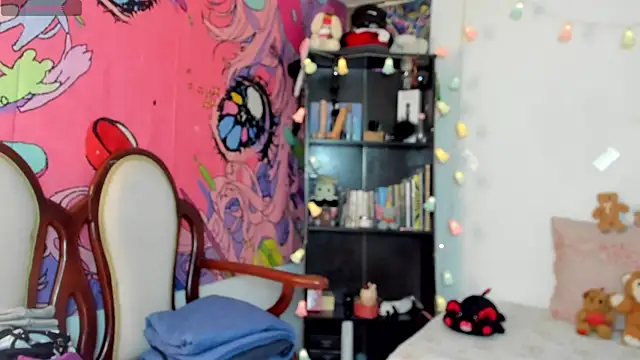 Snapshot of kittyzenn chatting on September 18, 2025, 6:00 pm kittyzenn online show from September 18, 2025, 6:00 pm