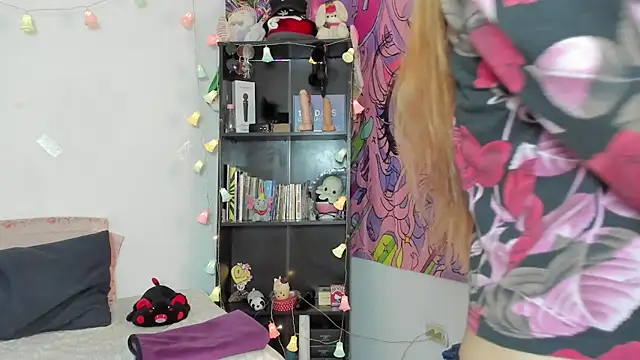 Snapshot of kittyzenn chatting on September 12, 2025, 5:13 pm kittyzenn online show from September 12, 2025, 5:13 pm