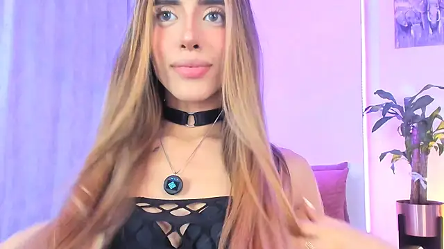 StormiRusso online show from September 26, 2025, 11:22 pm