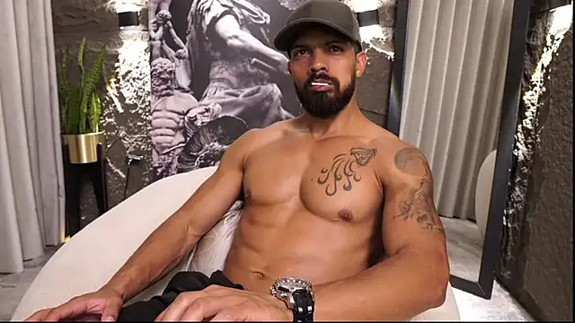 Snapshot of DannSaenz chatting on March 25, 2026, 1:10 pm DannSaenz online show from March 25, 2026, 1:10 pm