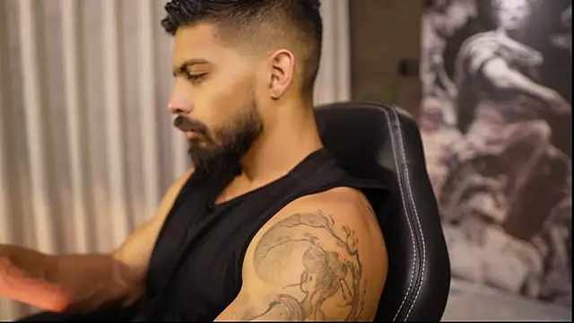 Snapshot of DannSaenz chatting on March 8, 2026, 4:43 pm DannSaenz online show from March 8, 2026, 4:43 pm