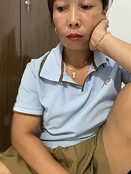 Snapshot of Linaannn chatting on May 25, 2026, 2:27 pm Linaannn online show from May 25, 2026, 2:27 pm