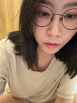 Ashepova000 online show from February 5, 2026, 1:51 pm