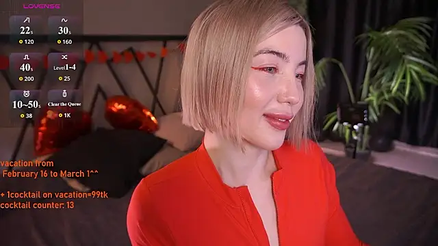 Snapshot of LindaThacker chatting on February 12, 2026, 4:23 am LindaThacker online show from February 12, 2026, 4:23 am