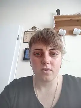 CoddessCrystal online show from May 11, 2026, 7:54 am
