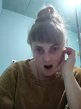 CoddessCrystal online show from December 21, 2025, 4:52 pm