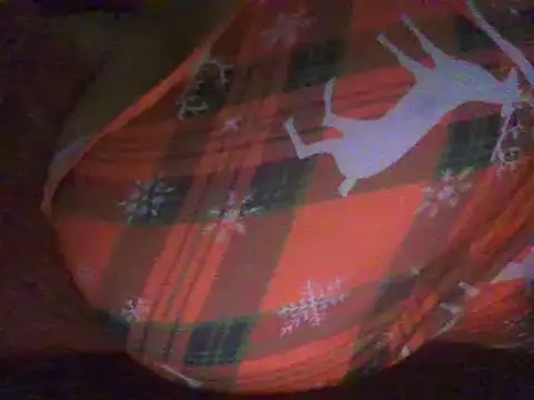 Snapshot of RoxiRedXXX chatting on March 12, 2025, 4:35 pm RoxiRedXXX online show from March 12, 2025, 4:35 pm