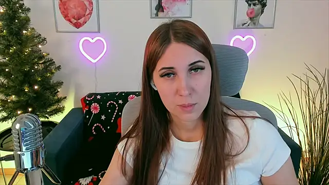 NellieMccaffrey online show from December 25, 2024, 10:59 pm