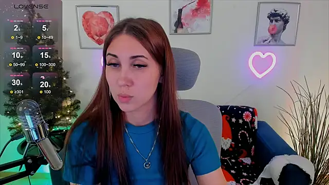 NellieMccaffrey online show from December 29, 2024, 7:39 am