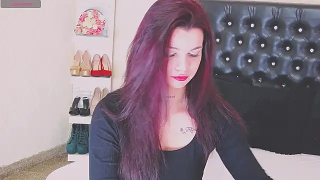 Allisonn223 online show from February 24, 2026, 1:34 pm