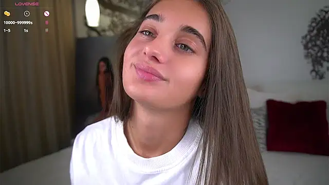 Snapshot of PiquingOgalala chatting on September 30, 2025, 1:33 am PiquingOgalala online show from September 30, 2025, 1:33 am