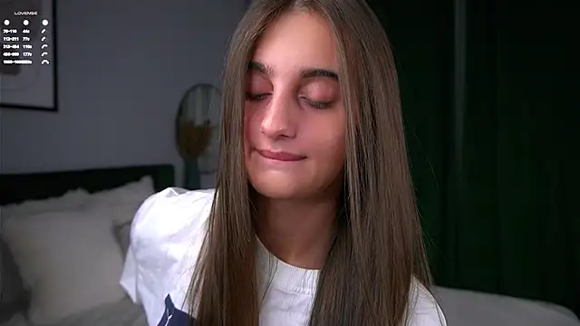 Snapshot of PiquingOgalala chatting on November 30, 2025, 1:06 am PiquingOgalala online show from November 30, 2025, 1:06 am