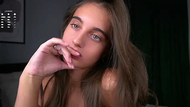 Snapshot of PiquingOgalala chatting on November 22, 2025, 1:04 am PiquingOgalala online show from November 22, 2025, 1:04 am