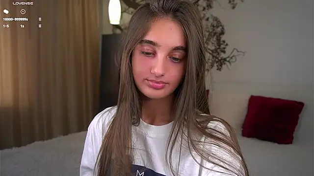 Snapshot of PiquingOgalala chatting on September 28, 2025, 1:34 am PiquingOgalala online show from September 28, 2025, 1:34 am