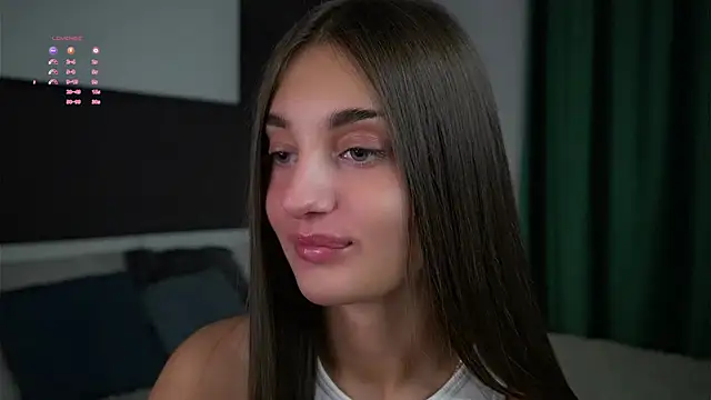 Snapshot of PiquingOgalala chatting on March 14, 2025, 1:05 am PiquingOgalala online show from March 14, 2025, 1:05 am