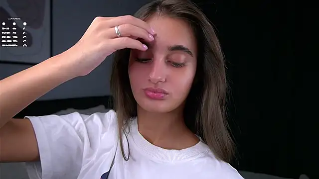 Snapshot of PiquingOgalala chatting on October 25, 2025, 1:05 am PiquingOgalala online show from October 25, 2025, 1:05 am