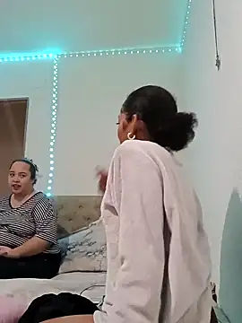 Laanegraofficial  online show from December 4, 2024, 11:30 pm