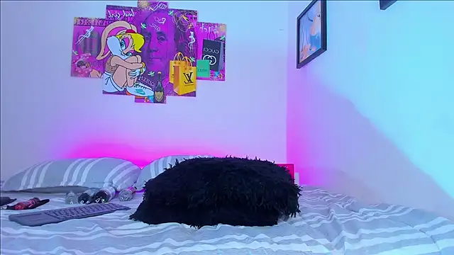 Snapshot of anahidolls chatting on November 22, 2025, 4:11 am anahidolls online show from November 22, 2025, 4:11 am