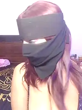 Nisreenn online show from October 28, 2025, 7:18 am