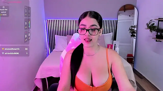 Snapshot of Hanah_Greey chatting on June 24, 2026, 7:22 pm Hanah Greey online show from June 24, 2026, 7:22 pm