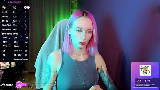  HelenCarter online show from February 17, 2026, 8:39 pm