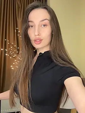 Snapshot of Polli_Kiss chatting on February 17, 2026, 4:15 pm Polli Kiss online show from February 17, 2026, 4:15 pm