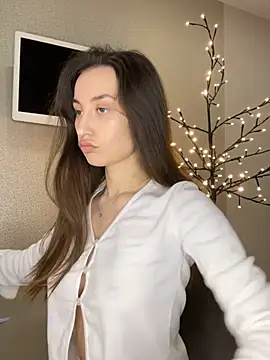 Snapshot of Polli_Kiss chatting on March 23, 2026, 7:25 pm Polli Kiss online show from March 23, 2026, 7:25 pm