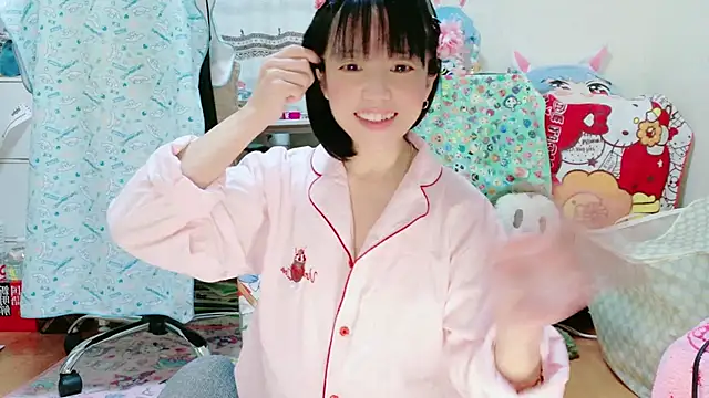 renapiyon8182 online show from October 25, 2025, 7:03 pm