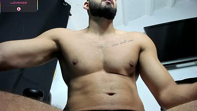 Snapshot of Joao_Batista_Oficial chatting on November 16, 2025, 2:27 am Joao Batista Oficial online show from November 16, 2025, 2:27 am