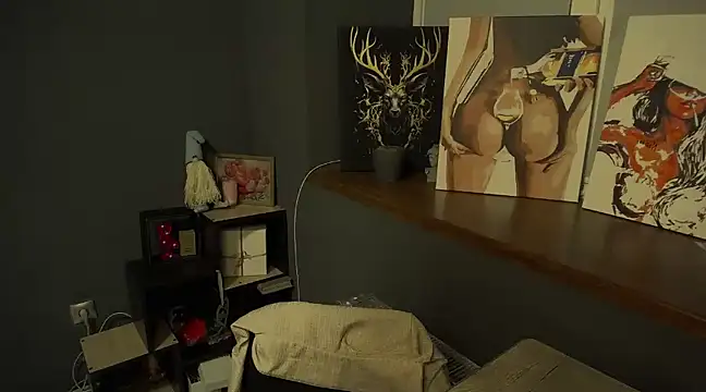 Snapshot of luxie_milady chatting on March 10, 2025, 1:21 pm luxie milady online show from March 10, 2025, 1:21 pm