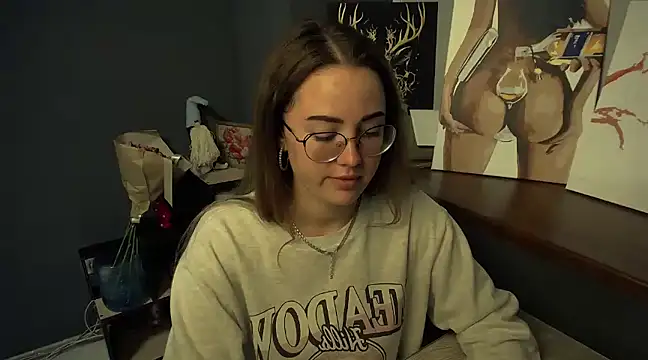 Snapshot of luxie_milady chatting on February 11, 2025, 4:46 pm luxie milady online show from February 11, 2025, 4:46 pm