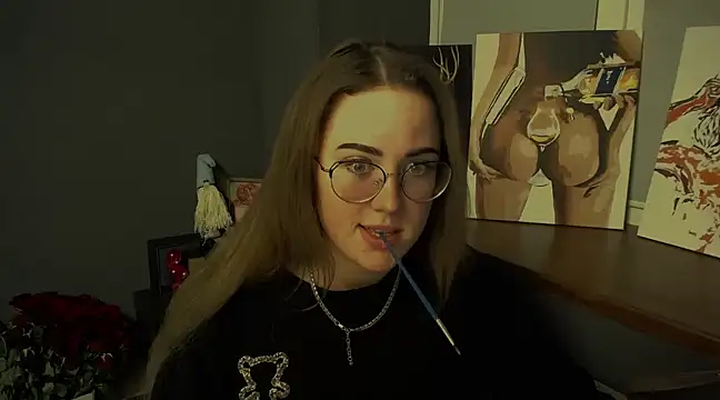 Snapshot of luxie_milady chatting on February 21, 2025, 1:55 pm luxie milady online show from February 21, 2025, 1:55 pm