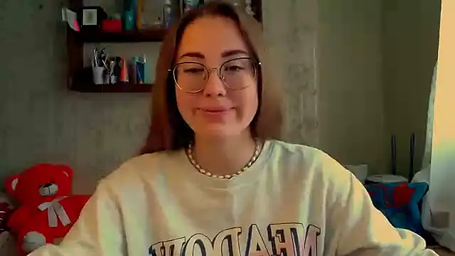 Snapshot of luxie_milady chatting on October 2, 2025, 9:56 am luxie milady online show from October 2, 2025, 9:56 am