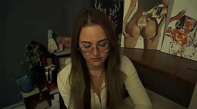 Snapshot of luxie_milady chatting on March 3, 2025, 4:05 pm luxie milady online show from March 3, 2025, 4:05 pm