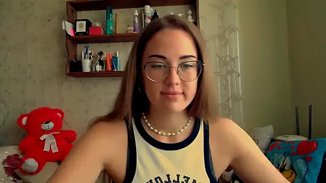 Snapshot of luxie_milady chatting on September 26, 2025, 11:17 am luxie milady online show from September 26, 2025, 11:17 am