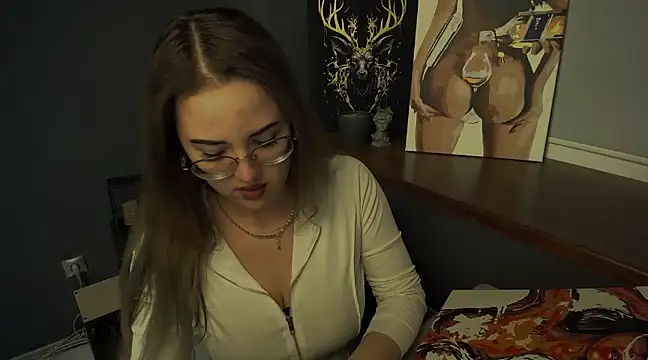 Snapshot of luxie_milady chatting on March 21, 2025, 1:12 pm luxie milady online show from March 21, 2025, 1:12 pm