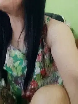 Snapshot of Hangem111 chatting on May 1, 2026, 3:44 am Hangem111 online show from May 1, 2026, 3:44 am