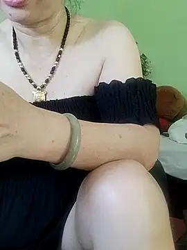 Snapshot of Hangem111 chatting on April 10, 2026, 4:41 am Hangem111 online show from April 10, 2026, 4:41 am