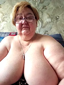 Snapshot of Awn290668 chatting on March 4, 2026, 6:21 am Awn290668 online show from March 4, 2026, 6:21 am