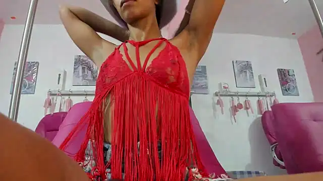 EMMA SWEETT1 online show from September 13, 2025, 6:30 pm