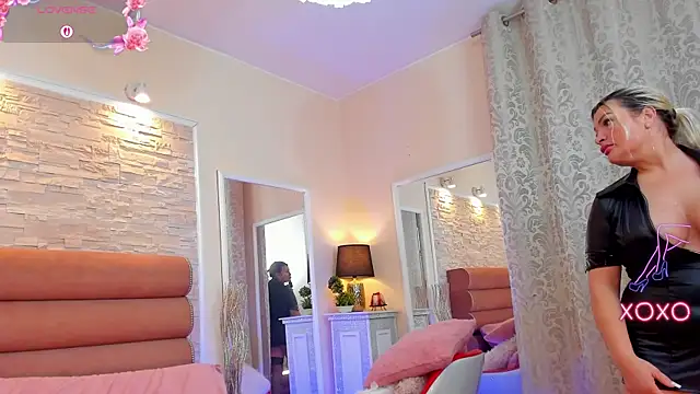 ArianaCroft online show from March 31, 2026, 6:48 am